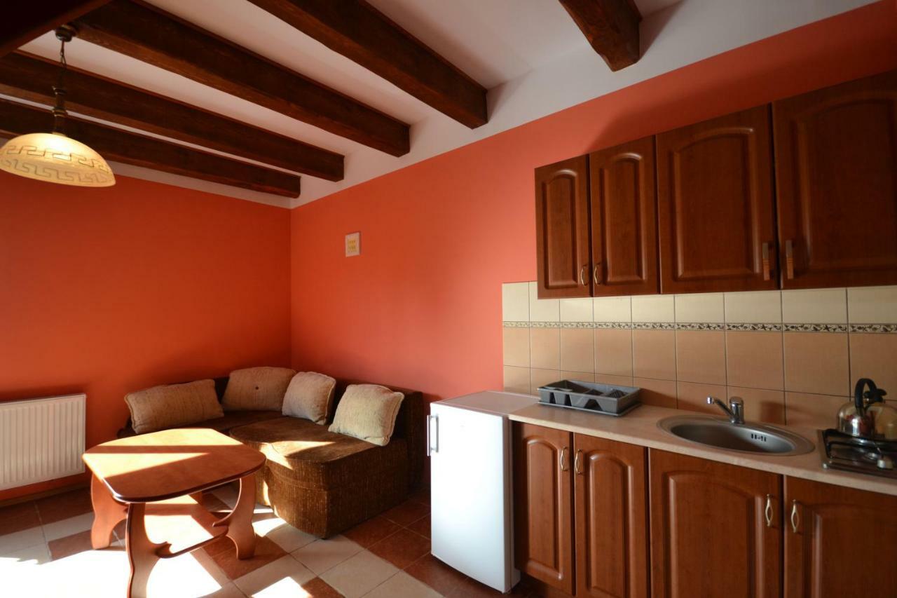 Apartamenty "Anusia" Ledzin Kültér fotó