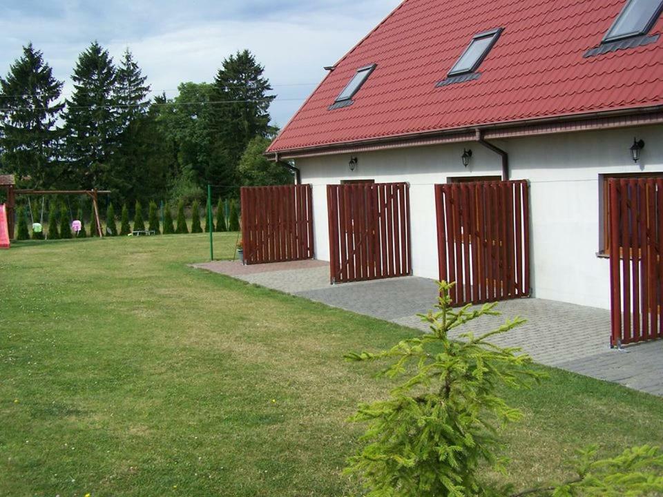 Apartamenty "Anusia" Ledzin Kültér fotó